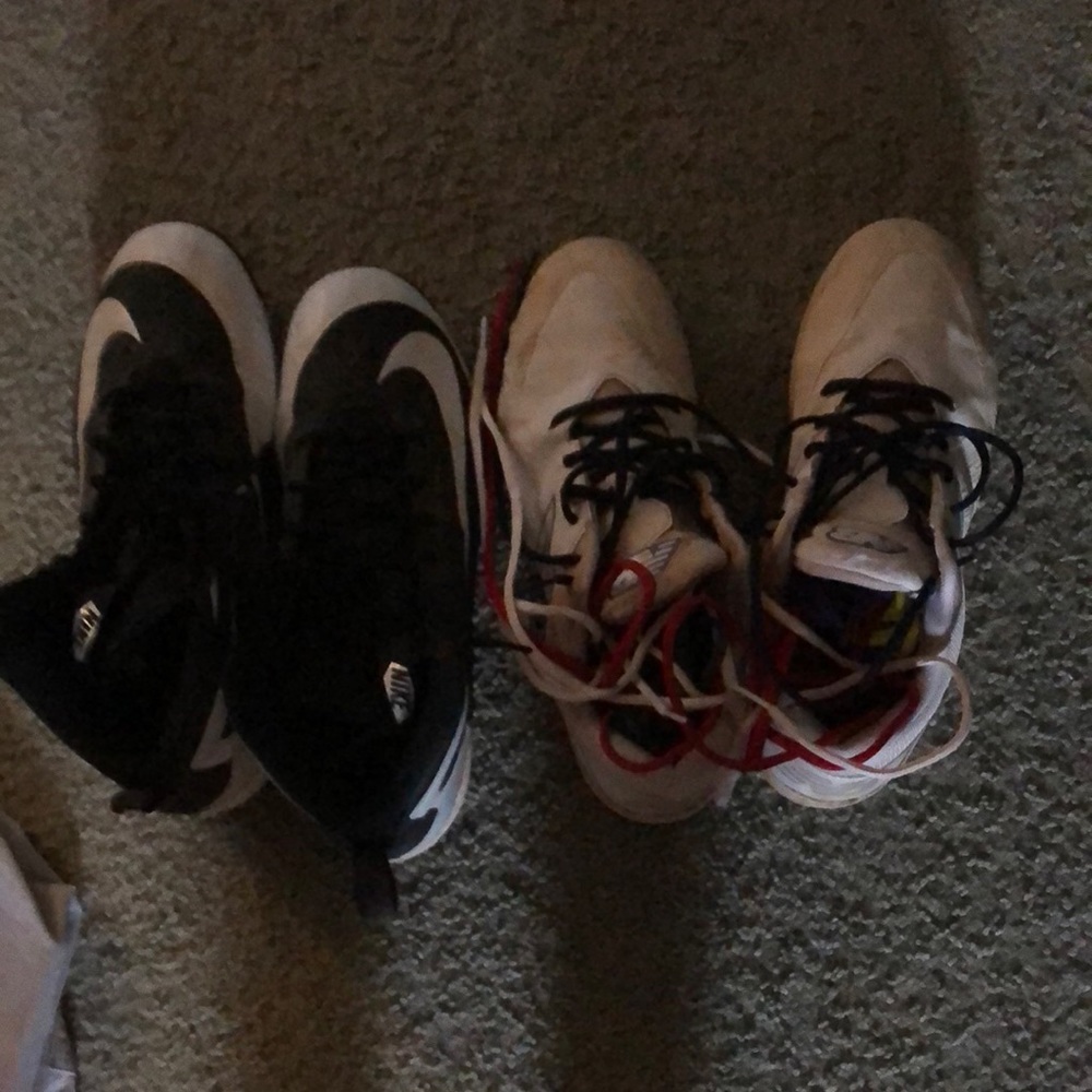 Men’s baseball cleats